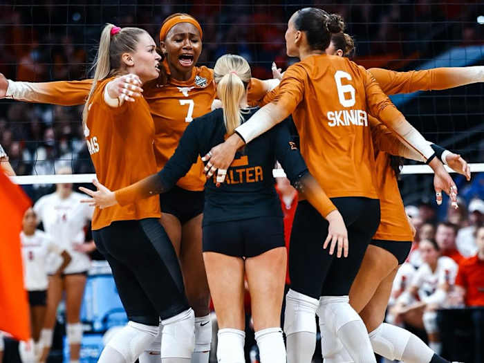 Longhorns Volleyball